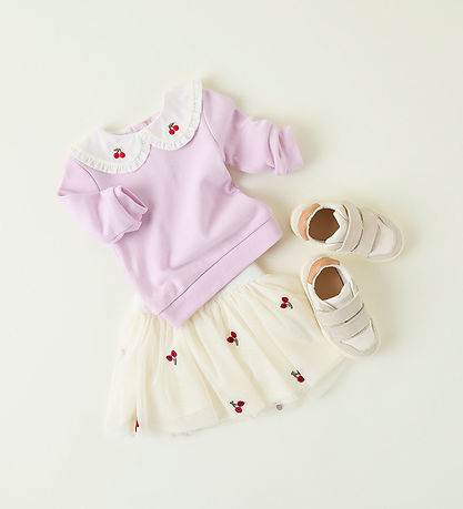 Name It Nederdel - NbfButille - Cloud Dancer m. Kirsebær Name It Nederdel - NbfButille - Cloud Dancer m. Kirsebær