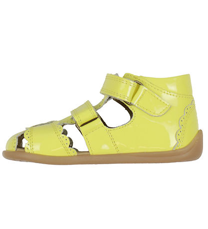 Pom Pom Sandaler - Two Velcro Scalloped - Yellow Patent Pom Pom Sandaler - Two Velcro Scalloped - Yellow Patent