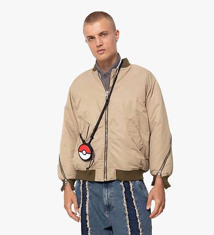 Eastpak Taske - Groupie - Pokemon Ball