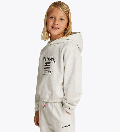 Tommy Hilfiger Hættetrøje - Cropped - Sequin Flag - Snow White H Tommy Hilfiger Hættetrøje - Cropped - Sequin Flag - Snow White H