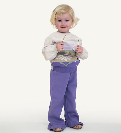 Hust and Claire Bukser - Tine - Bellflower Hust and Claire Bukser - Tine - Bellflower