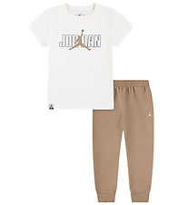 Jordan Sæt - Bukser/T-shirt - Desert Camo/Off White Jordan Sæt - Bukser/T-shirt - Desert Camo/Off White