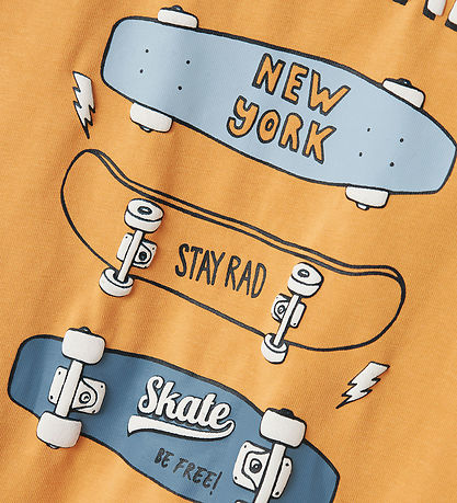 Name It T-shirt - NmmVux - Gold Earth/Skateboards Name It T-shirt - NmmVux - Gold Earth/Skateboards