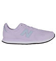 New Balance sko - 323 - Bright Lavender/Light Chrome New Balance sko - 323 - Bright Lavender/Light Chrome