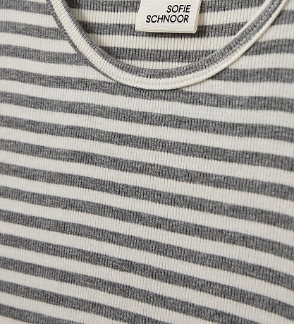 Sofie Schnoor T-shirt - Nataliasy - Rib - Grey Striped Sofie Schnoor T-shirt - Nataliasy - Rib - Grey Striped