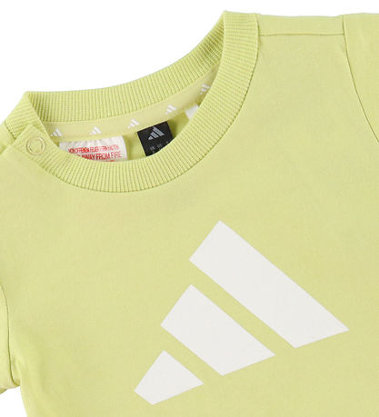 adidas Performance Sæt - T-shirt/Shorts - 160 - Powder Yellow/Hv adidas Performance Sæt - T-shirt/Shorts - 160 - Powder Yellow/Hv