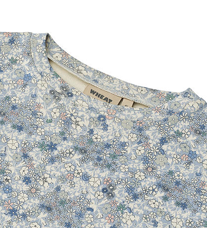 Wheat T-shirt - Ella - Blue Summer Flowers Wheat T-shirt - Ella - Blue Summer Flowers