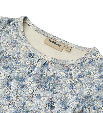 Wheat Body l/æ - Elmine - Blue Summer Flowers Wheat Body l/æ - Elmine - Blue Summer Flowers