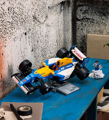 LEGO® Icons - Williams Racing Og Nigel Mansell 10353 - 799 Dele LEGO® Icons - Williams Racing Og Nigel Mansell 10353 - 799 Dele