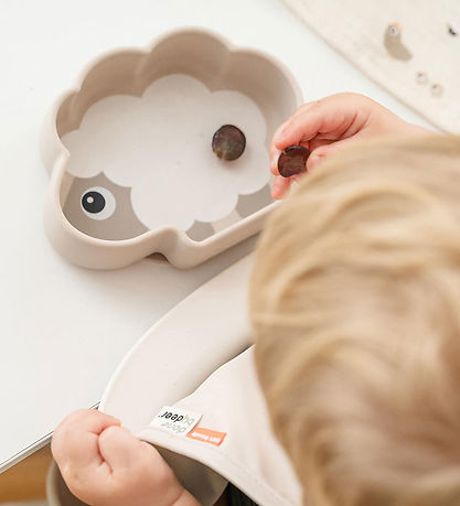 Done By Deer Silikone Stick And Stay Skål - Sheepy - Sand Done By Deer Silikone Stick And Stay Skål - Sheepy - Sand