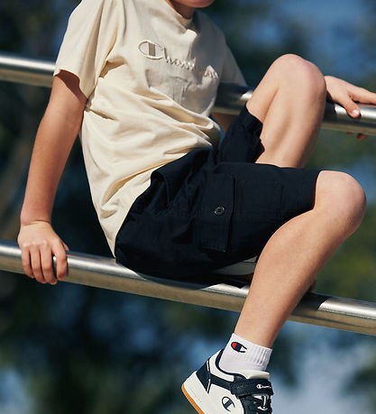 Champion T-shirt - Offwhite m. Logo Champion T-shirt - Offwhite m. Logo