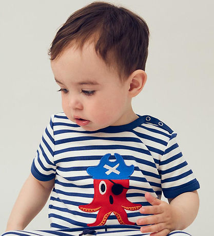 Freds World T-shirt - Baby - Almond/ Navy Freds World T-shirt - Baby - Almond/ Navy