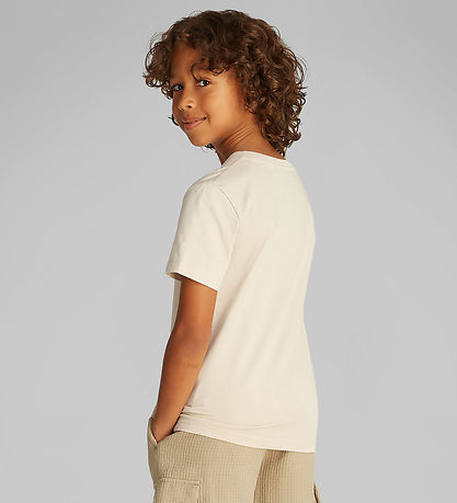 Calvin Klein T-shirt - Chest Surf Graphic - Oyster Grey Calvin Klein T-shirt - Chest Surf Graphic - Oyster Grey