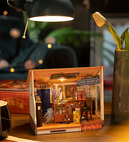 Rolife Miniature-diorama - DIY - Kiki's Magic Emporium DG155 - 2