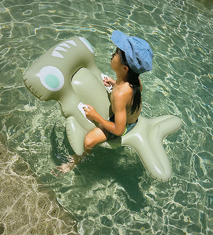 SunnyLife Flyder - 116,5x78 cm - Salty The Shark - Khaki