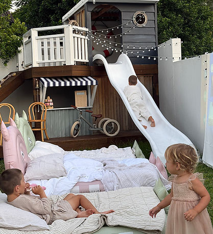 SunnyLife Børneseng - Oppustelig - Monster - Pink SunnyLife Børneseng - Oppustelig - Monster - Pink