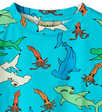 Småfolk T-shirt - Blue Atoll m. Hammerhajer Småfolk T-shirt - Blue Atoll m. Hammerhajer
