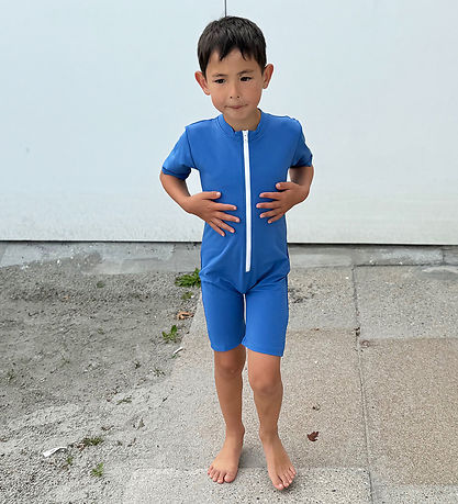 Petit Crabe Badeheldragt - Noe - UV50+ - Sapphire m. Kanin Petit Crabe Badeheldragt - Noe - UV50+ - Sapphire m. Kanin