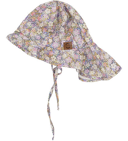 Mikk-Line Sommerhat - Dusk