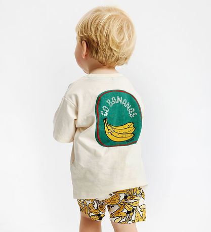 The New Siblings Shorts - TnstOscar - White Swan AOP