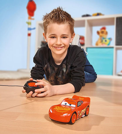 Jada Fjernstyret Bil - Cars Lightning McQueen - 1:32