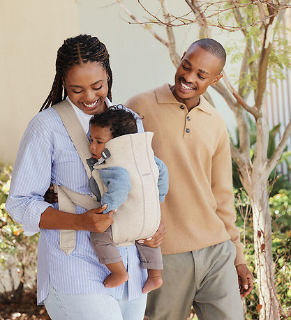 BabyBjörn Bæresele - Mini - Light Beige BabyBjörn Bæresele - Mini - Light Beige