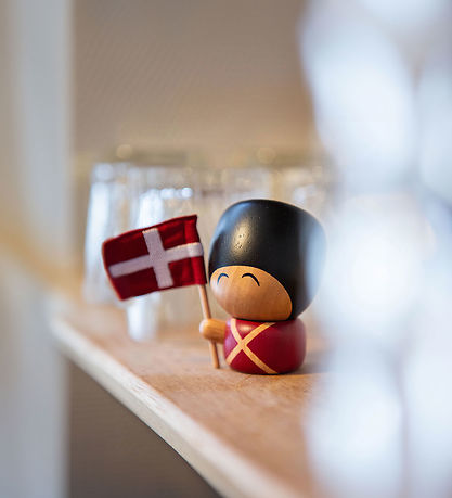 FableWood Garder - Henrik - 9 cm - Natur/Rød/Sort