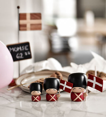 FableWood Garder - Henrik - 9 cm - Natur/Rød/Sort