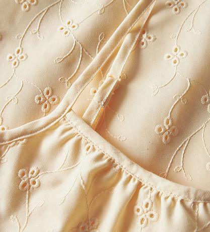 Name it Kjole - NkfVioleta - Buttercream m. Broderi Anglaise Name it Kjole - NkfVioleta - Buttercream m. Broderi Anglaise