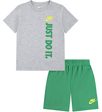 Nike Shortssæt - T-shirt/Shorts - Stadium Green Nike Shortssæt - T-shirt/Shorts - Stadium Green
