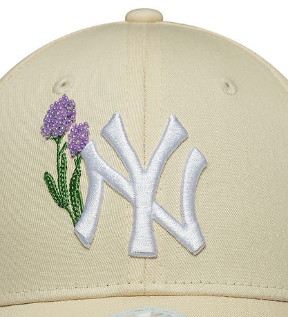 New Era Kasket - 9Forty - Beaded - Light Beige New Era Kasket - 9Forty - Beaded - Light Beige