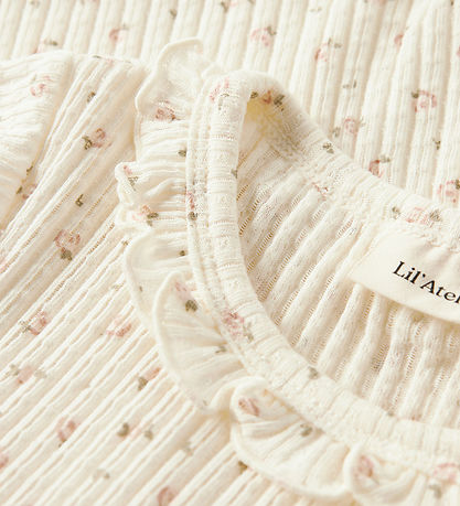 Lil' Atelier T-shirt - Rib - NmfHulla - Coconut Milk Lil' Atelier T-shirt - Rib - NmfHulla - Coconut Milk