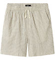 LMTD Shorts - NlmHugo - Turtledove m. Striber LMTD Shorts - NlmHugo - Turtledove m. Striber