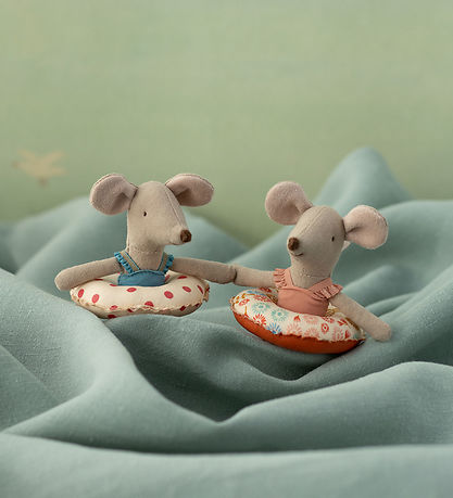 Maileg Mus - Strandmus m. Badering - Lillesøster - Røde Prikker Maileg Mus - Strandmus m. Badering - Lillesøster - Røde Prikker