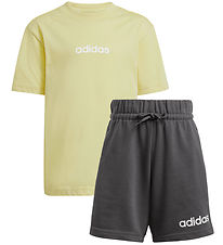 adidas Performance Sæt - T-shirt/Sweatshorts - Powder Yellow/Hvi adidas Performance Sæt - T-shirt/Sweatshorts - Powder Yellow/Hvi