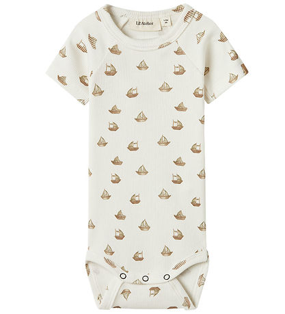 Lil' Atelier Bodysuit s/s - Rib - NbmLavo - Coconut Milk w. Boat