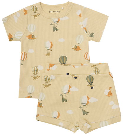 Minymo Shortssæt - Shorts/T-shirt - Rib - Parsnip Minymo Shortssæt - Shorts/T-shirt - Rib - Parsnip