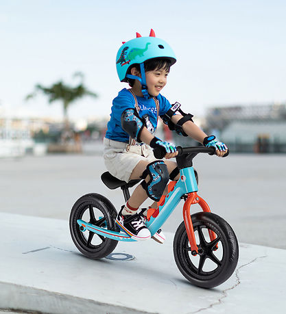 Micro Hjelm - 3D - Scootersaurus