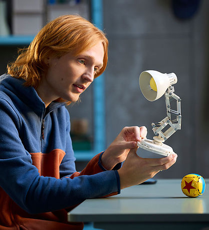 LEGO® Ideas - Disney Pixar Luxo Jr. 21357 - 613 Parts