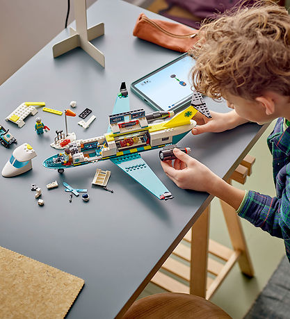 LEGO® City - Ambulancefly 60465 - 403 dele