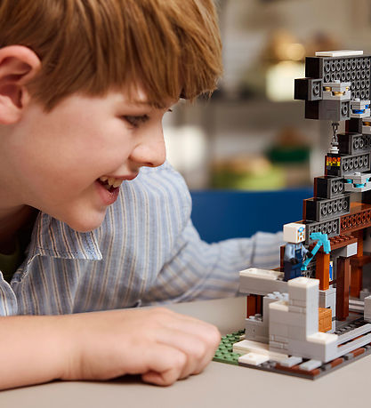 LEGO® Minecraft - Hakke-minen 21277 - 530 Dele