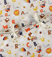 Nørgaard Madsens Sengetøj - Baby - Beige m. Alfabet Nørgaard Madsens Sengetøj - Baby - Beige m. Alfabet