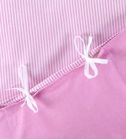 Nørgaard Madsens Sengetøj - Baby - Hvid m. Pink Striber Nørgaard Madsens Sengetøj - Baby - Hvid m. Pink Striber
