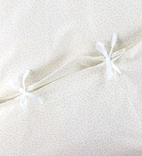 Nørgaard Madsens Sengetøj - Baby - Off White m. Beige Prikker