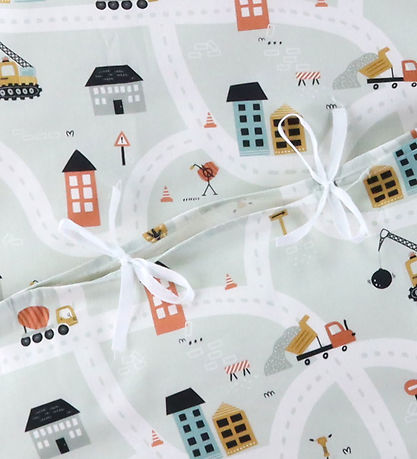 Nørgaard Madsens Sengetøj - Junior - Grå m. Veje/Arbejdsmaskiner