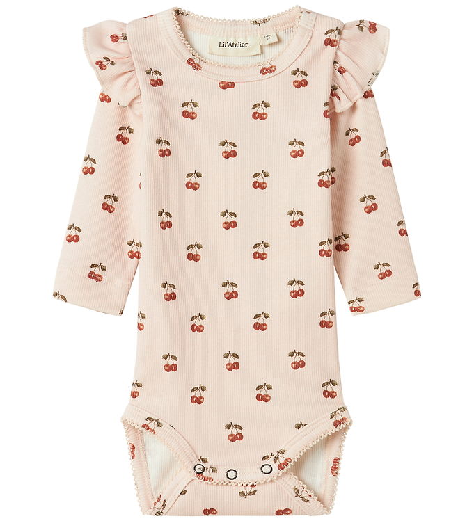 Lil' Atelier Body Silver Peony Med Kirsebærprint Og Flæser - Str. 1m 56cm