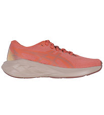 Asics Sko - Novablast 5 GS - Dark Pink Clay/Rubble Red Asics Sko - Novablast 5 GS - Dark Pink Clay/Rubble Red