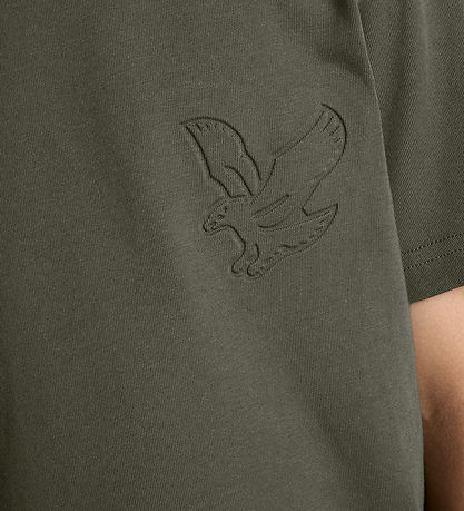 Lyle & Scott T-shirt - Embossed Eagle - Deep Depths Lyle & Scott T-shirt - Embossed Eagle - Deep Depths
