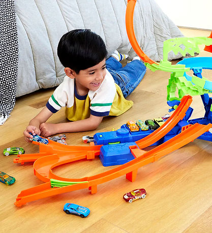 Hot Wheels Bilbane - Stunt Tracks Mid-Air Crash