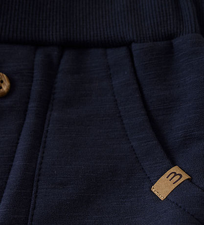 Minymo Busker - Parisian Night Minymo Busker - Parisian Night